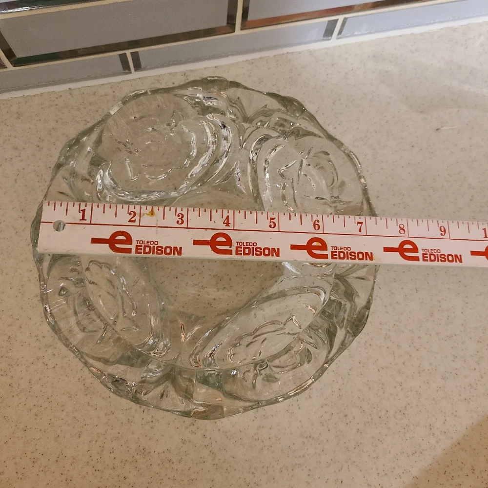 Elegant Clear Glass Candy Dish/ashtray with Floral Rose Design